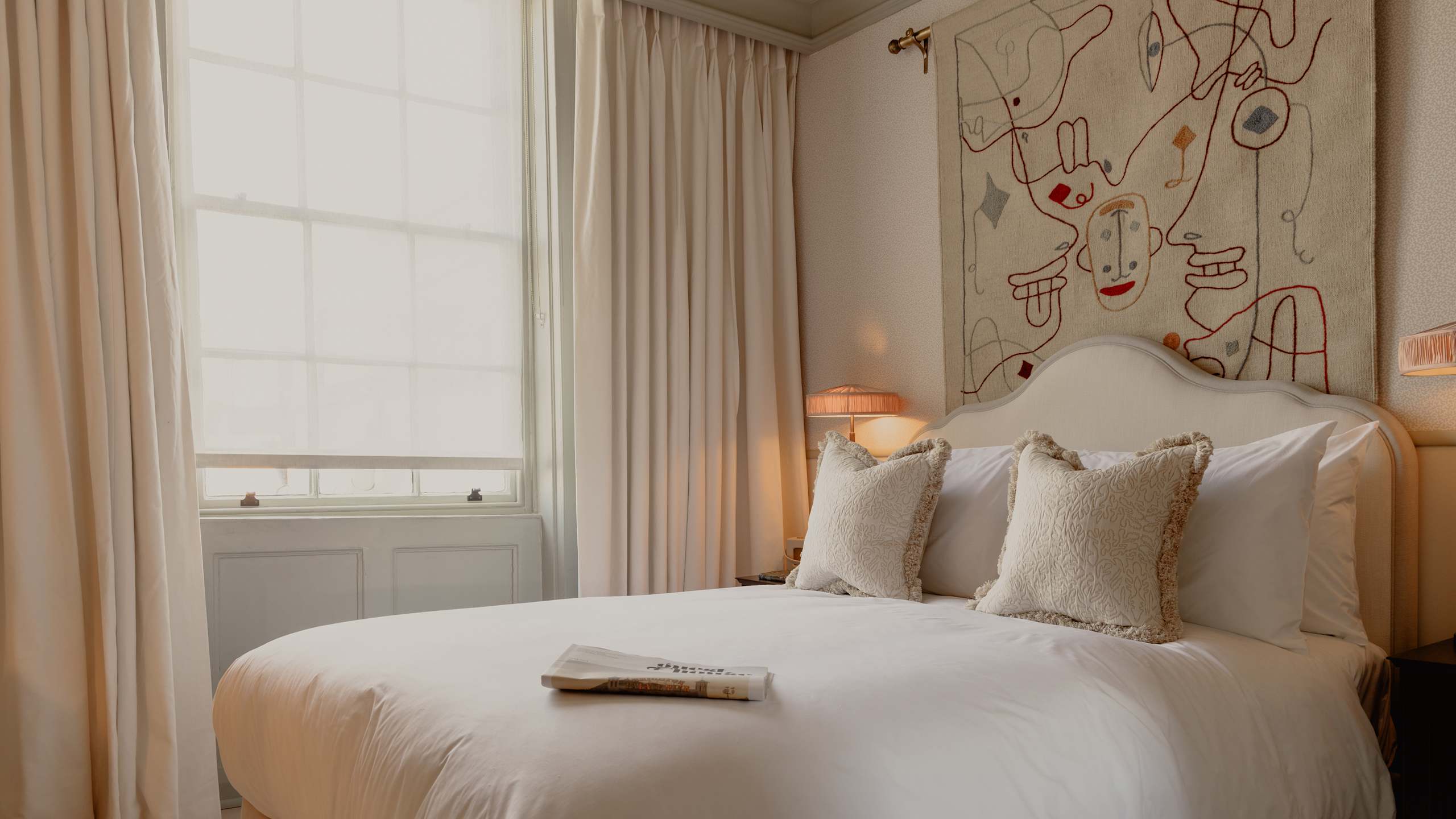 Guest Room - Image 2