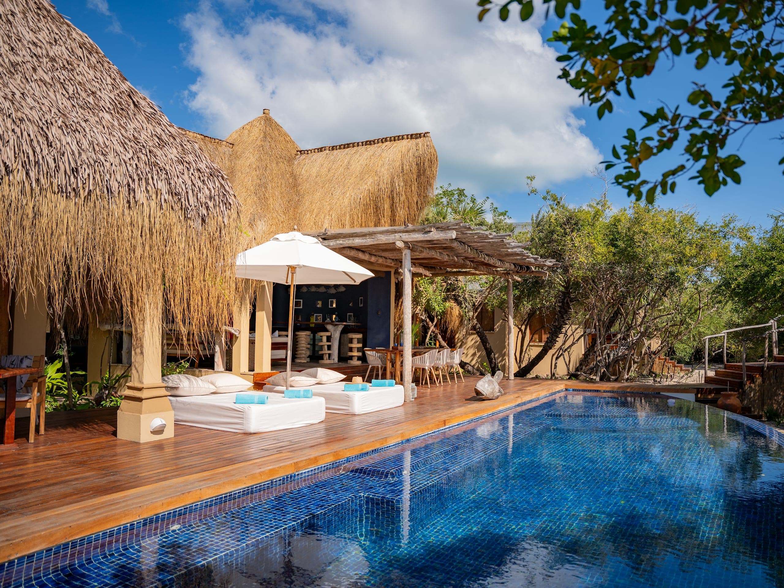 Azura Benguerra Island