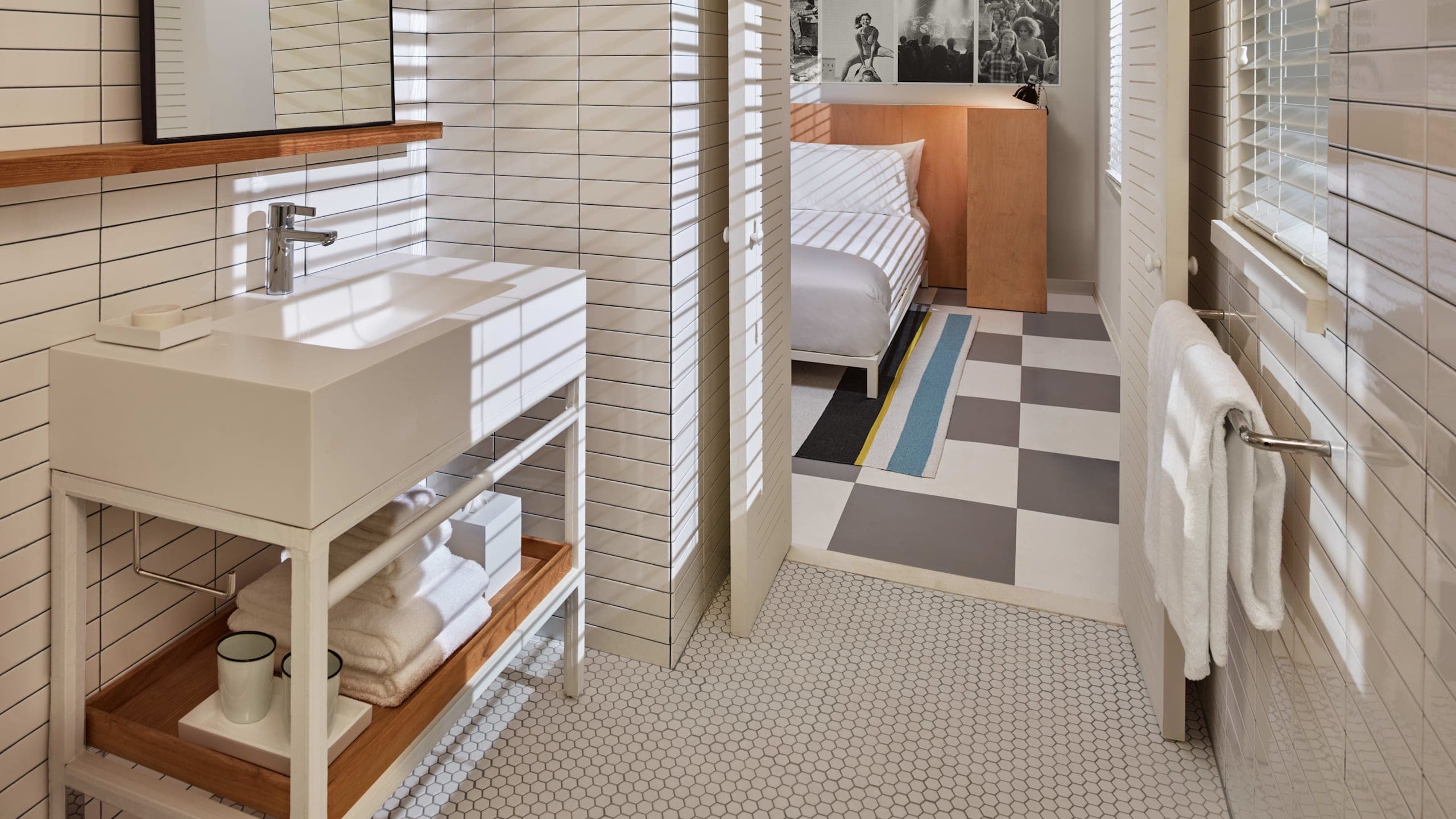 Standard Queen - Image 3