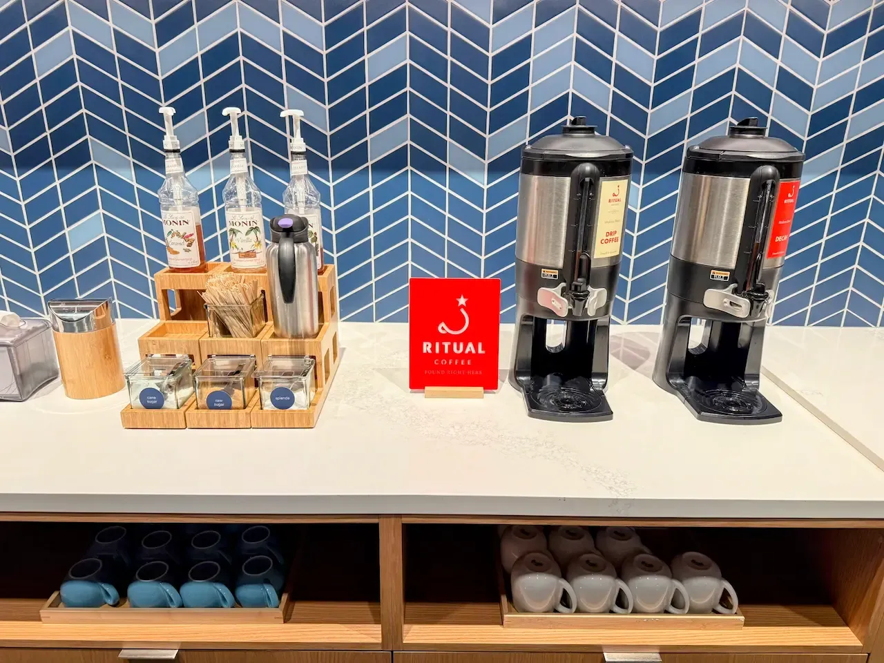 Alaska Airlines Lounge SFO Coffee 2